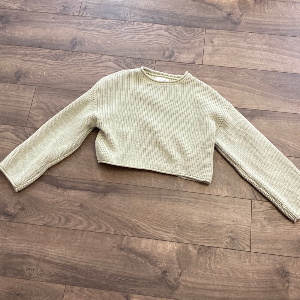 Zara girls cropped sweater